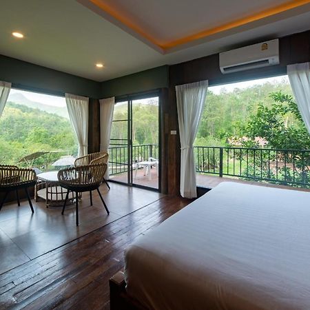 Tawan Riverside Mae Wang Екстериор снимка