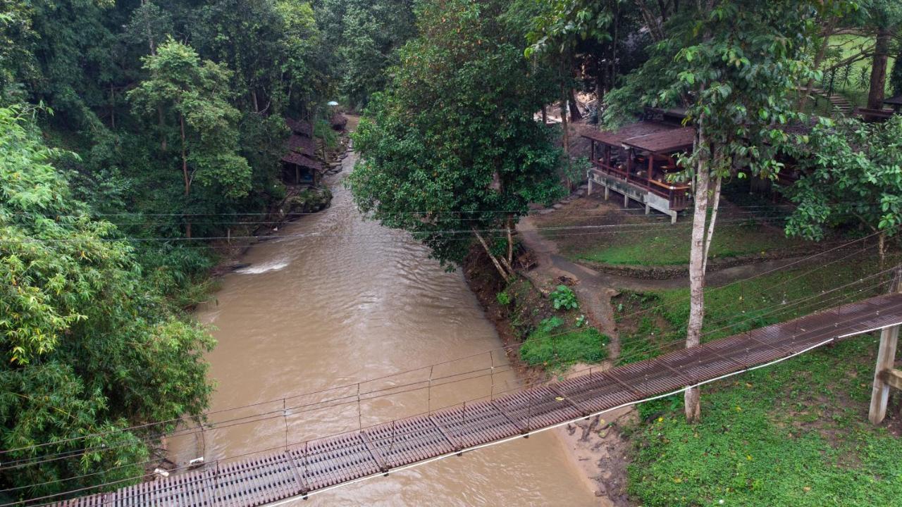 Tawan Riverside Mae Wang Екстериор снимка