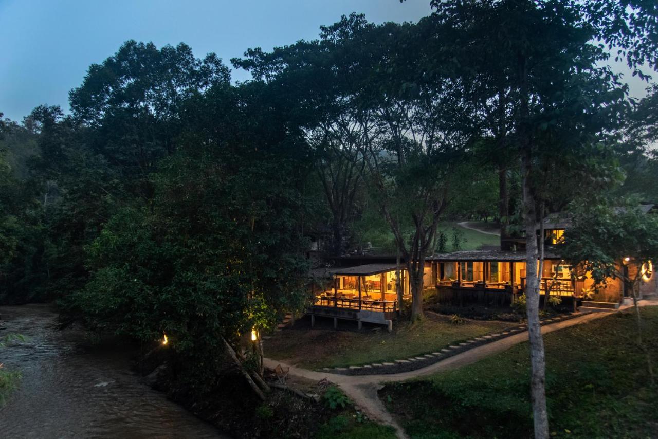 Tawan Riverside Mae Wang Екстериор снимка